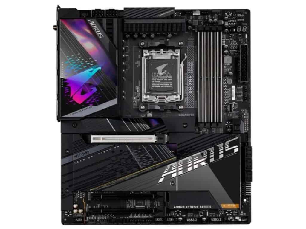 GIGABYTE X670E